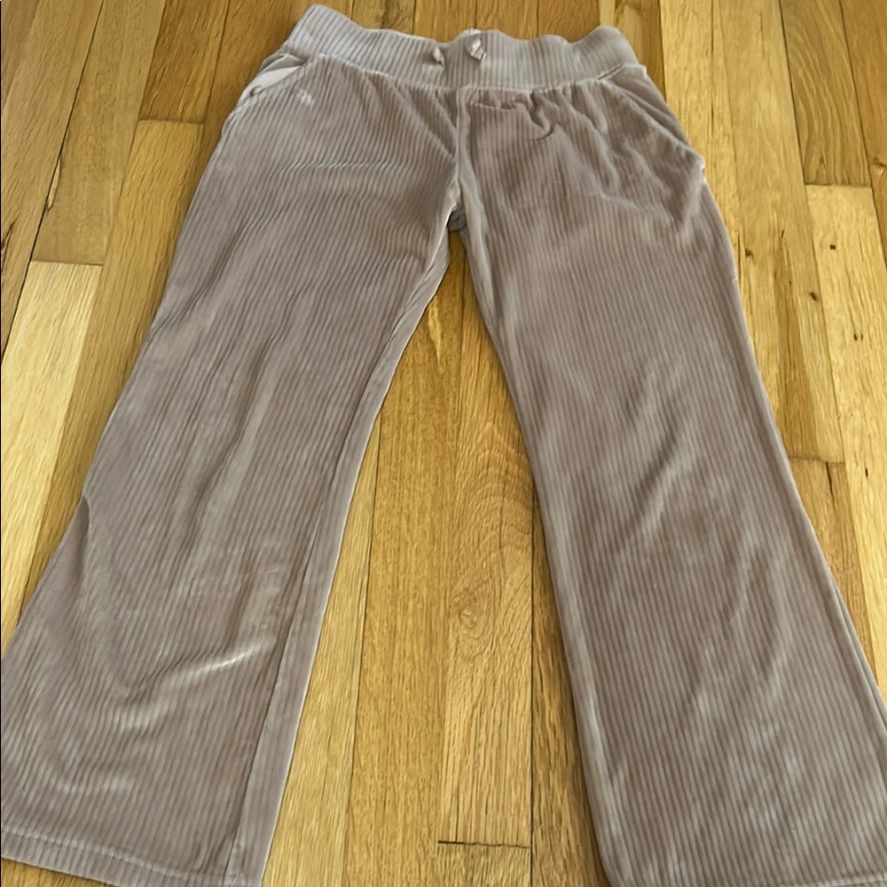 Abercrombie Kids Velour Ribbed Lounge Pants. 9/10